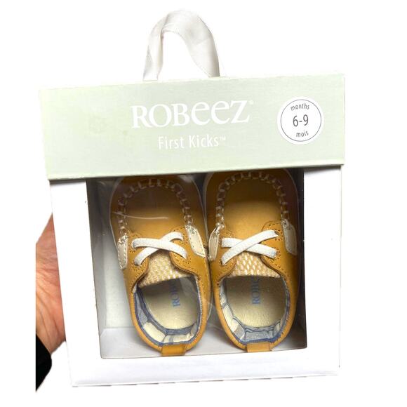 NEW Robeez Boat Shoes 6-9 Months Skipper First Kicks Mini Leather Tan Plaid - Picture 2 of 7